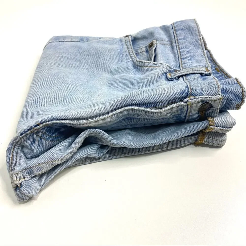 Levi’s Vintage ‘82 Orange Tab surged Hem 505 Light Wash Denim Shorts 31
